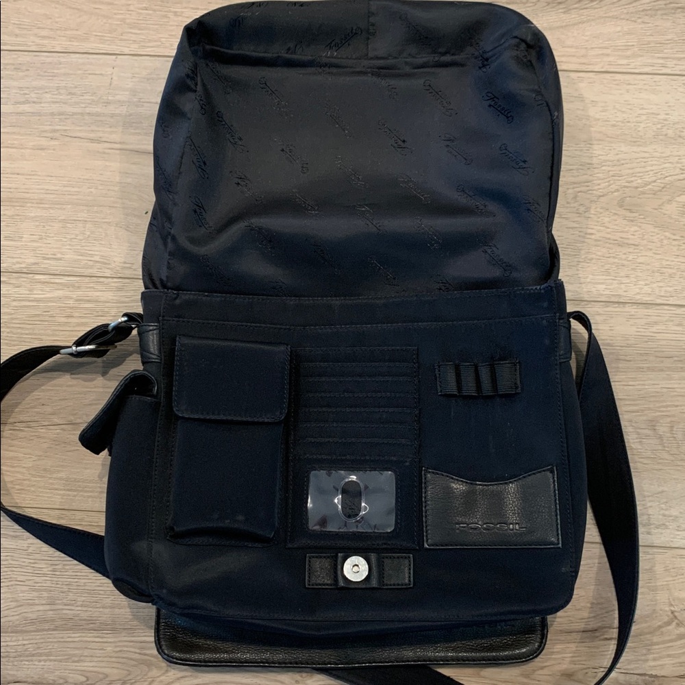 VINTAGE FOSSIL Crossbody Messenger  Black Leather & Polyester Adjustable Strap - Picture 10 of 13